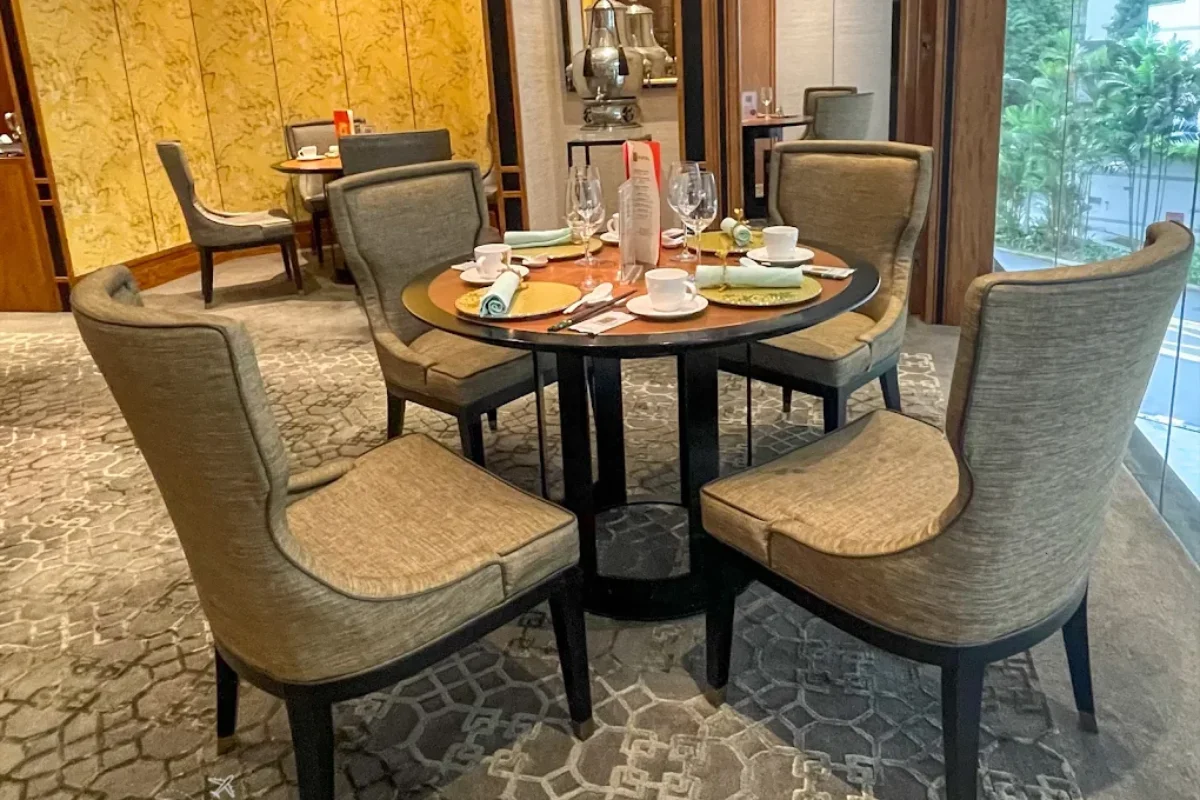 Hua Ting Restaurant Seating